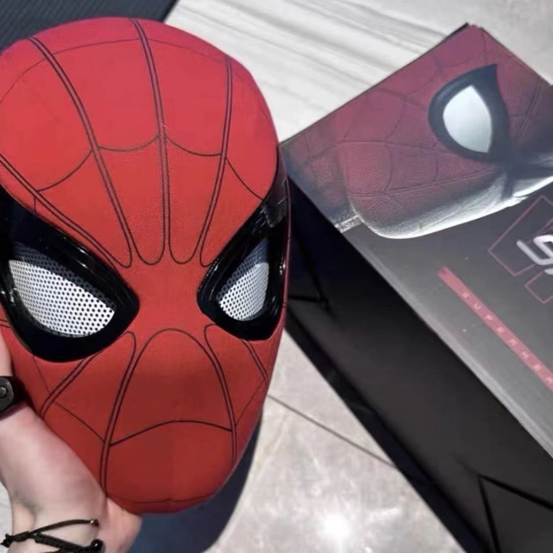 Spider-Man Mask with Movable Eyes & Jaw-Controlled Blinking โ Electric Cosplay Helmet Toy