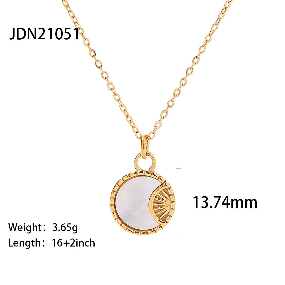 Vintage Heart Pendant Necklace โ Stainless Steel & Zircon