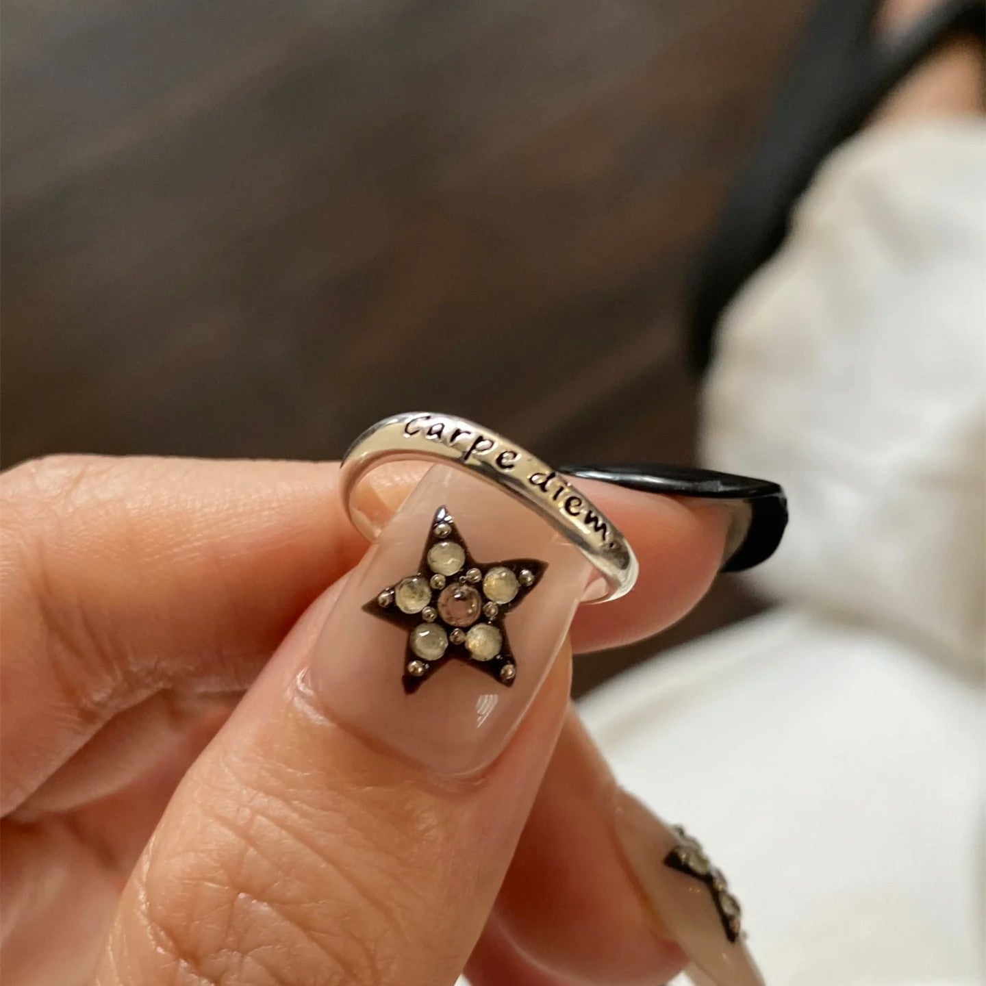 Carpe Diem Starry Möbius Tail Ring – Minimalist Luxury Design