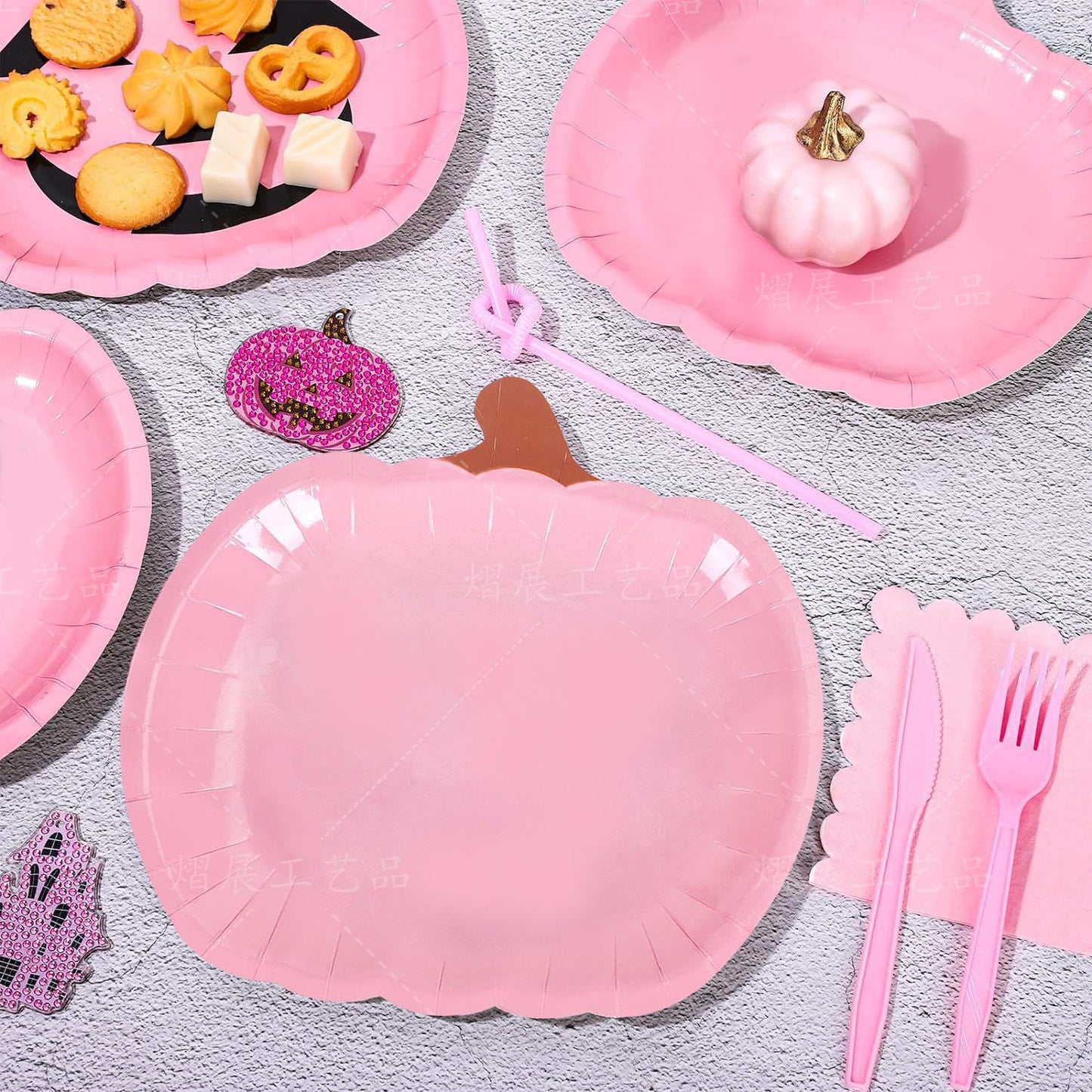 Halloween Pumpkin 9-Inch Paper Plates โ Party & Cake Tableware