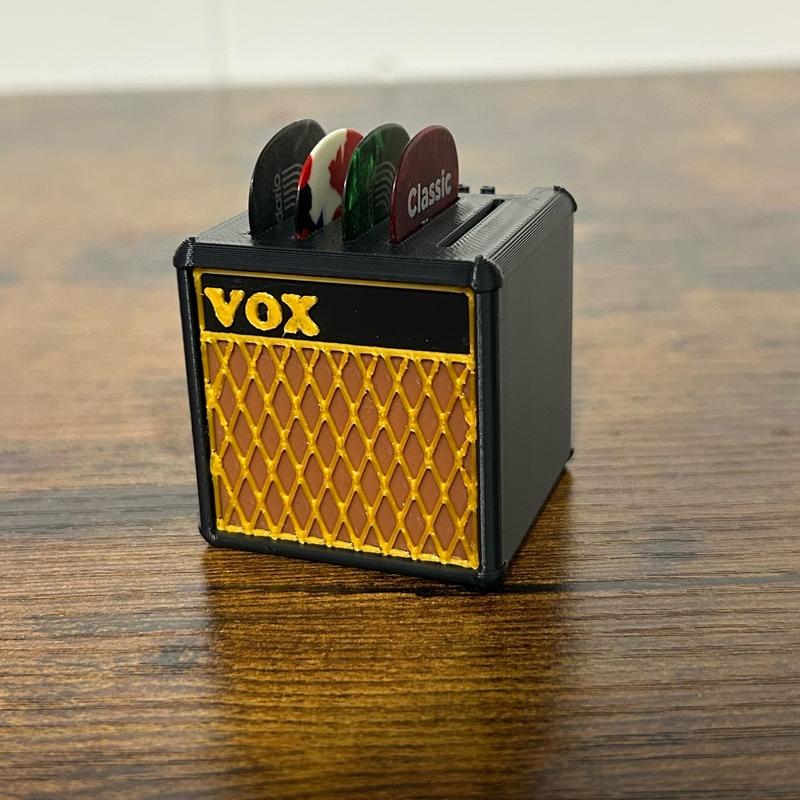 Mini Guitar Amp Pick Holder – 3D Printed, Fits 11 Picks, Perfect Gift for Guitarists!